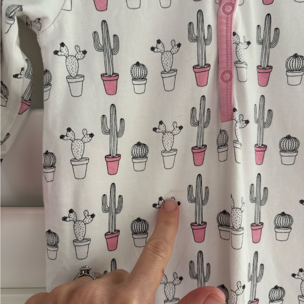 Onesie - Picture 5 of 9